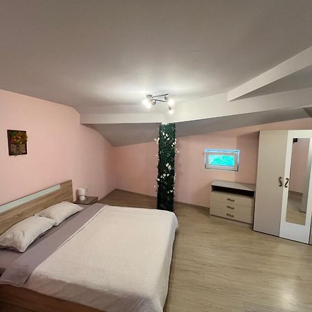 Apartment Happy Holiday Lazur Burgas Exterior photo